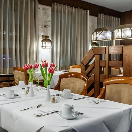 Gaestehaus Sophienstrasse * Штутгарт